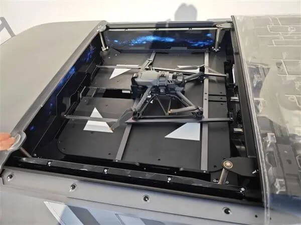航拍保｜比亚迪携手大疆发布全球首款车载无人机，首搭仰望U8