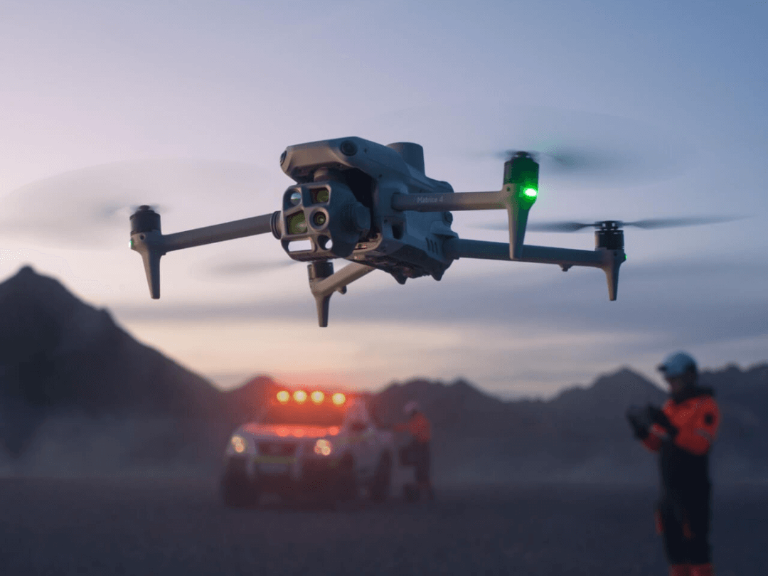 航拍保｜近期还有两！大疆DJI Mavic 4 Pro及Flip无人机再爆图片！