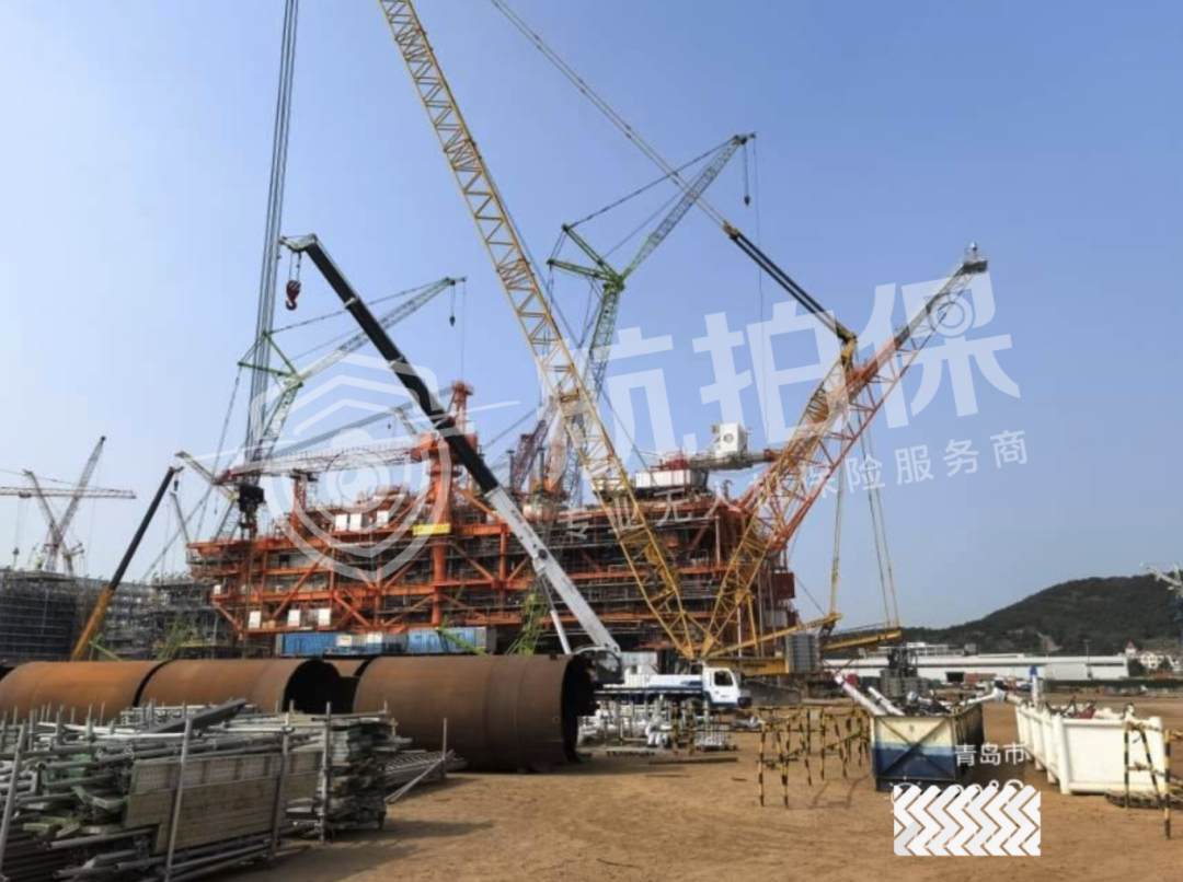 航拍保｜无人机撞吊车缆绳当场摔碎，2025年复杂环境飞行这些要点必须掌握！